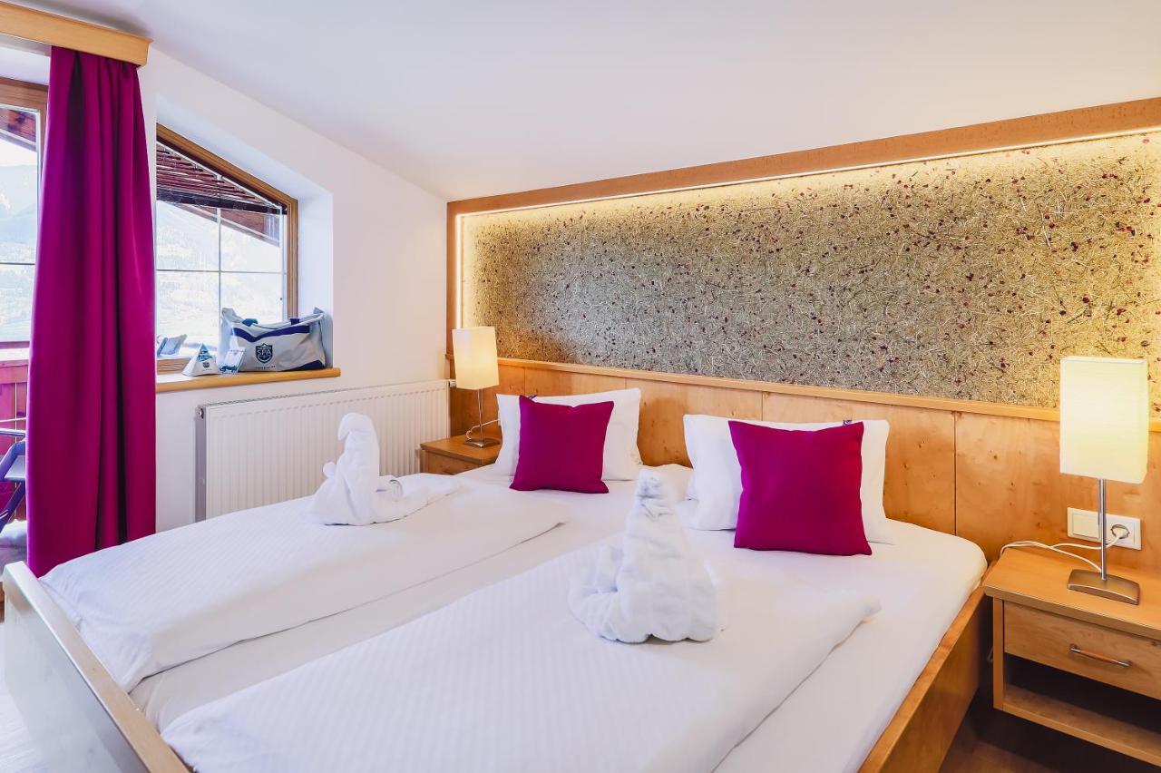 Panorama Hotel Guggenbichl - Inkl Sommerkarte, Einmaliger Eintritt Ins Tauern Spa & Bester Ausblick Ueber Kaprun Exteriör bild