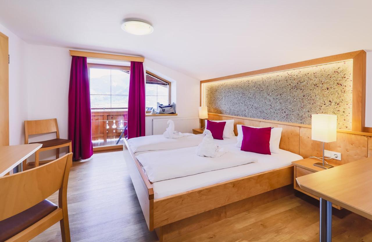 Panorama Hotel Guggenbichl - Inkl Sommerkarte, Einmaliger Eintritt Ins Tauern Spa & Bester Ausblick Ueber Kaprun Exteriör bild